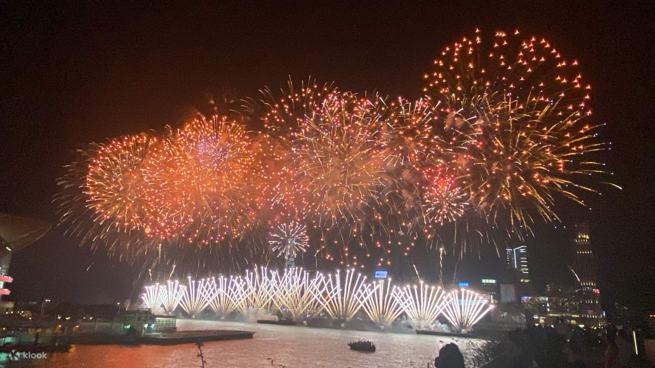 New Year's Eve Countdown Fireworks Display Onshore Viewing Area | Tsim Sha Tsui Star Ferry Pier Harbour Tour Waiting Area